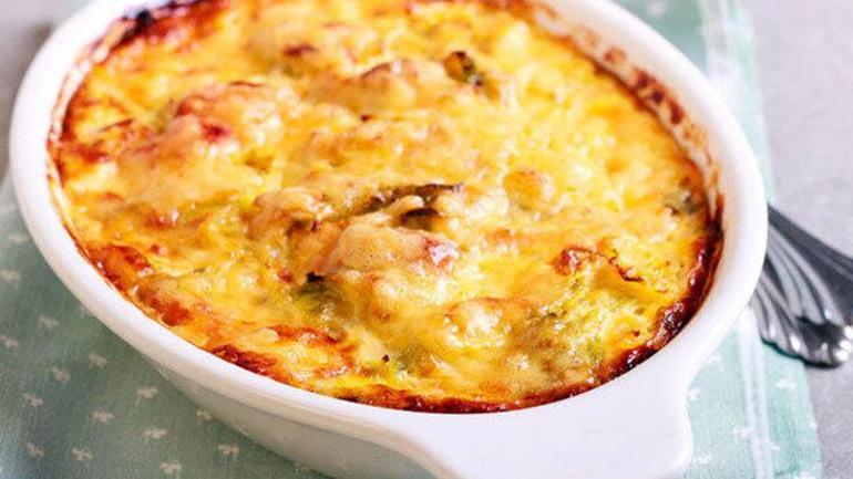 20. Gün Sahur Menüsü: Yumurtalı Ekmek, Kaşarlı Patates Tava ve Hibiskus Şerbeti