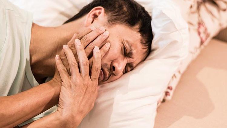 20 Yaş Dişleri ve Çene Sağlığı: Çekim Gerekliliği ve Süreci
