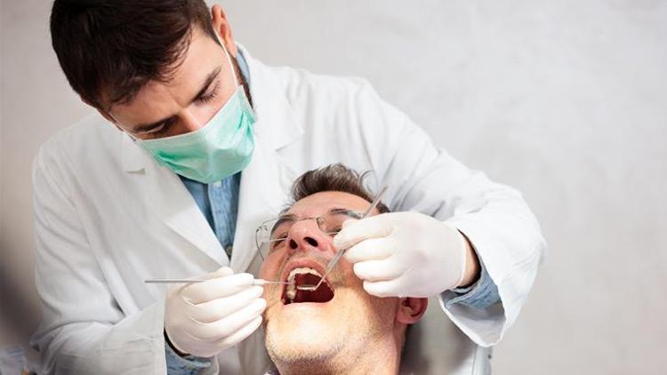 20 Yaş Dişleri ve Çene Sağlığı: Çekim Gerekliliği ve Süreci