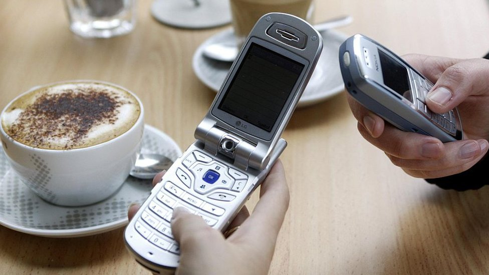 Akılsız Telefonların Nostaljik Yükselişi