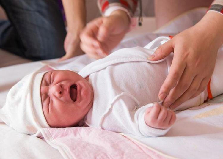 Anne Olmanın Zorlukları ve Toplumsal Yargılar