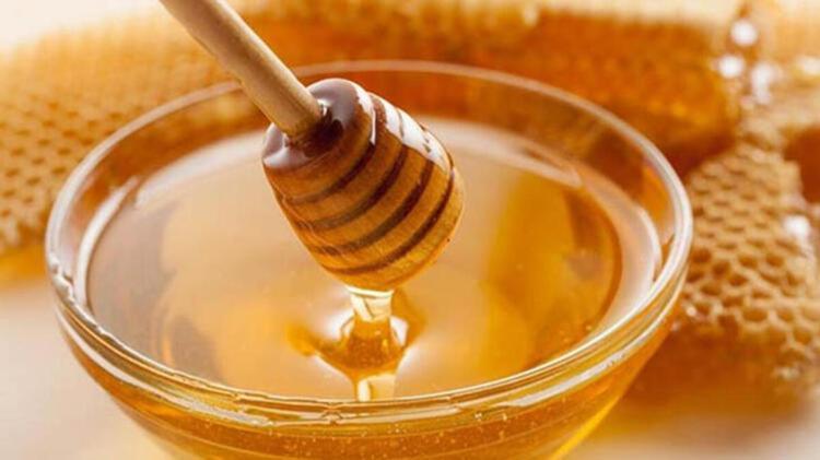 Bayram Sofralarının Sağlıklı Alternatifi: Ham Bal ile Şerbetli Tatlılar