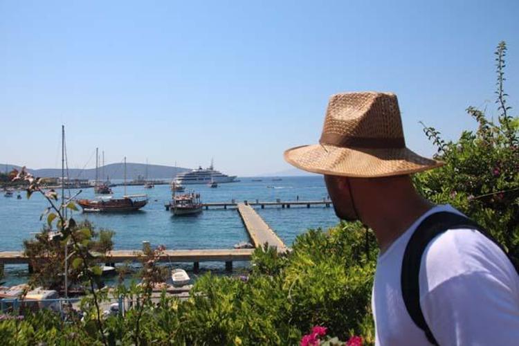 Bodrum'da Demirleyen Lüks Süper Yat 'Katara' Hayranlık Uyandırdı
