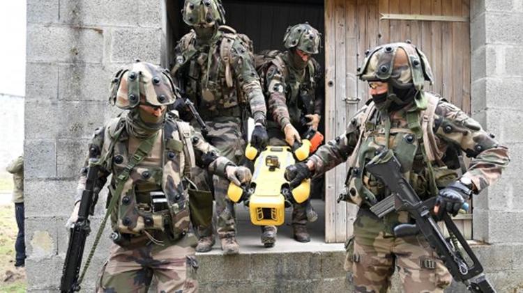 Boston Dynamics’in Robot Köpeği Spot, Fransız Ordusu Tarafından Test Edildi