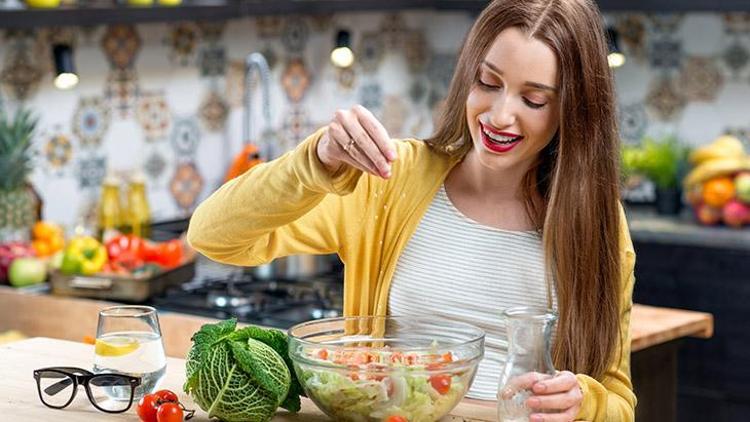 Cildinizi Güzelleştiren Sağlıklı Salata Tarifi