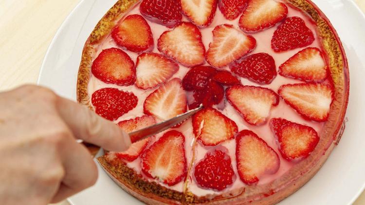 2. Çilekli Cheesecake