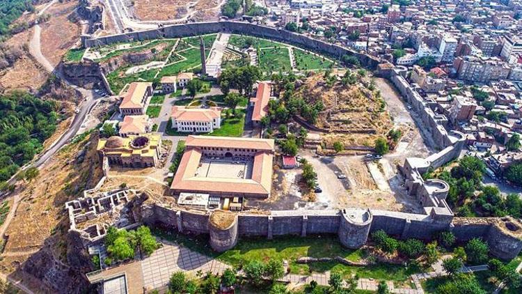 Diyarbakır'ın Tarihi ve Kültürel Zenginlikleri