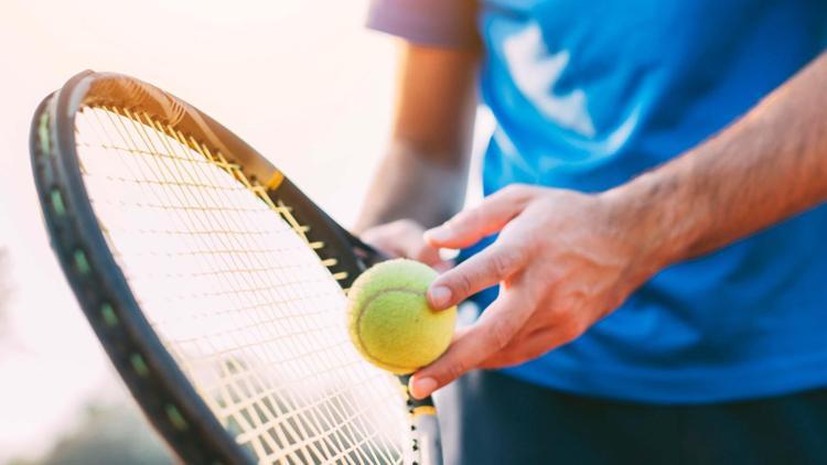 Dizüstü Bilgisayar Kullanımından Tenis Oynamaya: Duruş Bozukluklarına Neden Olan Alışkanlıklar
