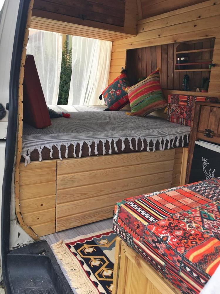 Doğada Yaşam: Karavan ve Çadırla Seyahat Deneyimleri