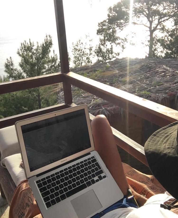 Doğada Yaşam: Karavan ve Çadırla Seyahat Deneyimleri