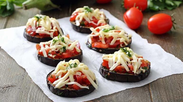 Düşük Kalorili Patlıcan Pizza Tarifi