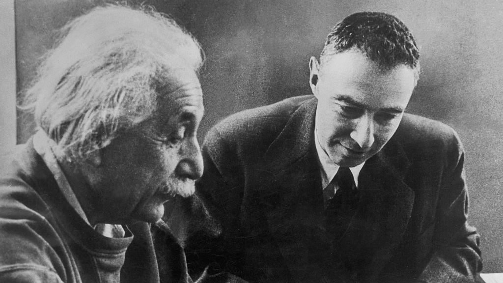 Einstein ve Oppenheimer: Paralel Hayatlar