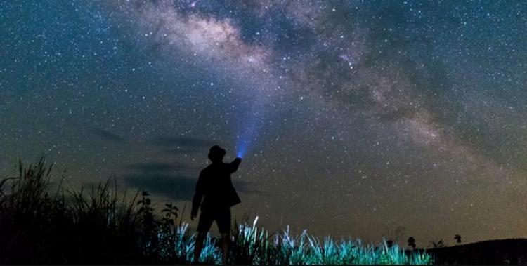 FBI Raporları ve UFO Olaylarının Yeniden Gündeme Gelmesi