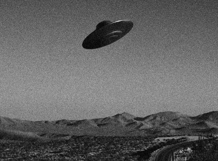 FBI Raporları ve UFO Olaylarının Yeniden Gündeme Gelmesi