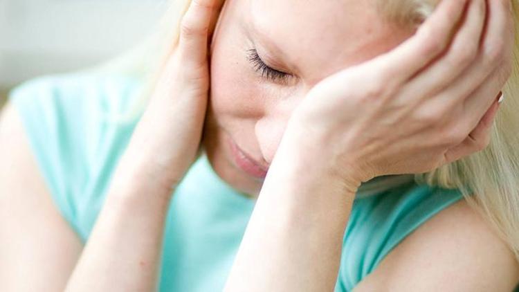 Göz Kızarıklığı ve Pterjium: Belirtiler, Tedavi ve Uzun Süreli Etkiler