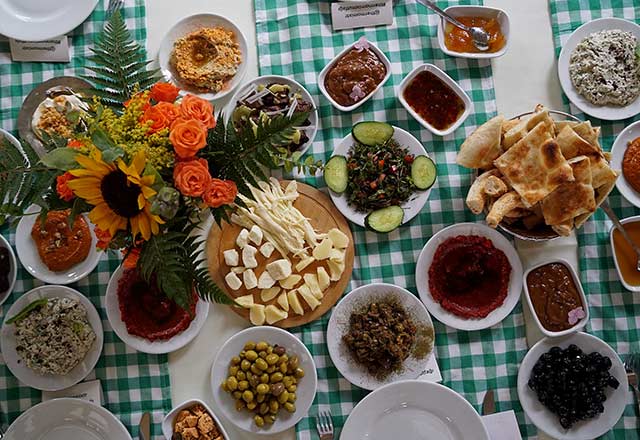Hatay Mutfağını Keşfedin: Tarih, Kültür ve Lezzetler