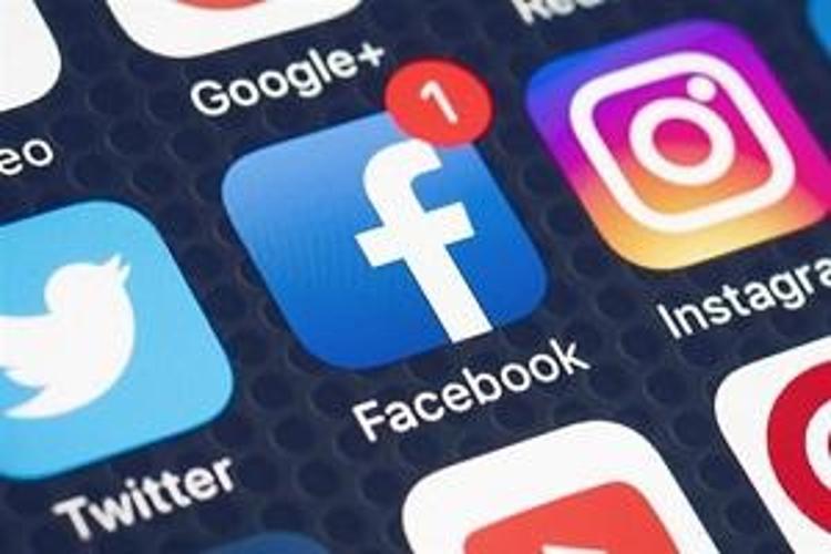 Instagram'dan Yeni Özellikler: DM ME ve Canlı Yayınlarda Bağış Toplama