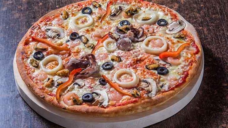 İtalyan Pizzaları: Evinizde Yapabileceğiniz 5 Popüler Tarif