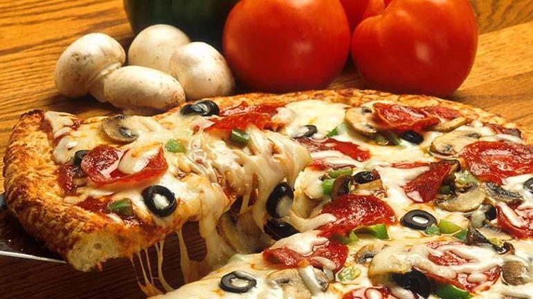 İtalyan Pizzaları: Evinizde Yapabileceğiniz 5 Popüler Tarif