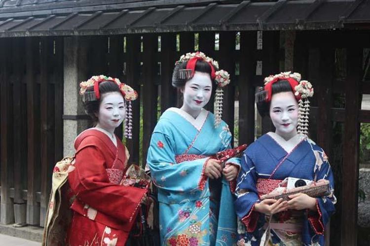 Japon Kültürü: Temizlikten Evlilik Tekliflerine ve Geleneklere