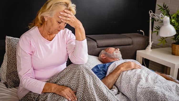 Karotid Arter Darlığı: Nedenleri, Belirtileri ve Tedavi Yöntemleri