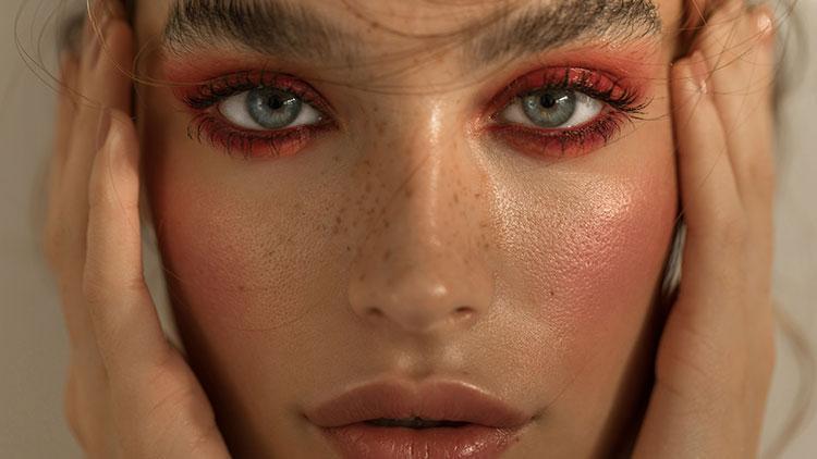 Kimyasal ve Mekanik Peeling Nedir?
