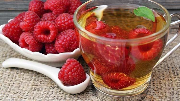 Lezzetli ve Sağlıklı Meyve Çayları Tarifleri
