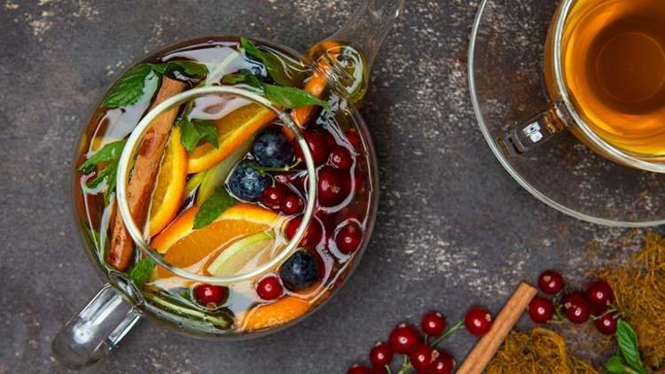 Lezzetli ve Sağlıklı Meyve Çayları Tarifleri
