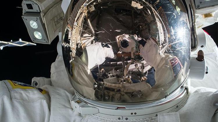 Mars'ta Tuhaf Kaya Keşfi ve Uzay Araştırmaları