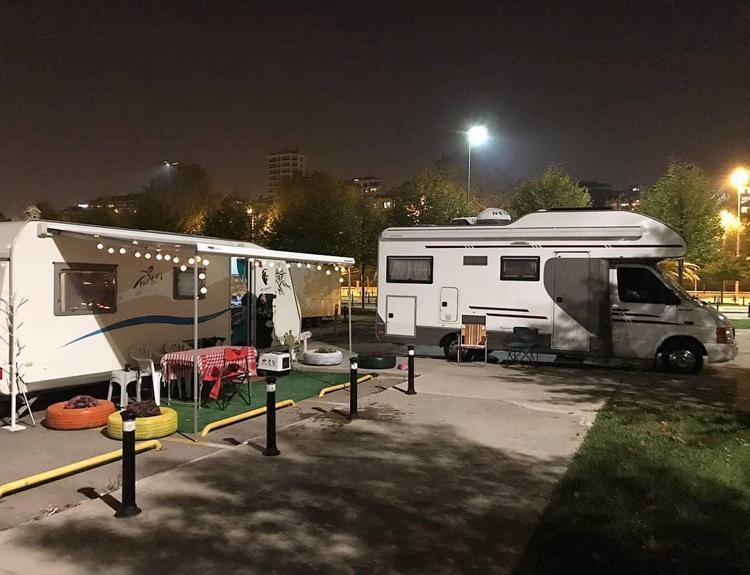Öztürk Ailesi ile Karavan Yaşamı Üzerine Röportaj