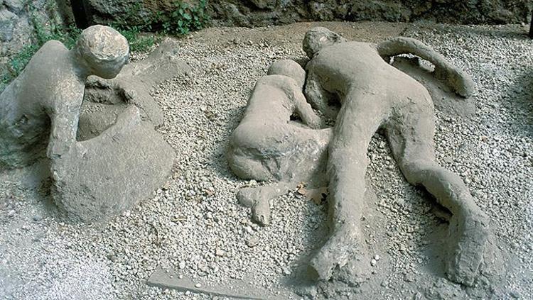 Pompeii: Tarihin Kayıp Şehri ve Vezüv Yanardağı'nın Patlaması