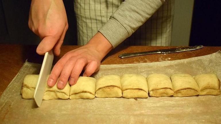Portakallı ve Bitter Çikolatalı Çörek Tarifi