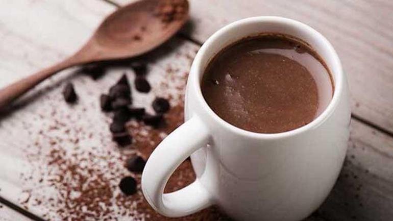 Ramazan Sahur Menüsü: Bulut Yumurtası, Tava Böreği ve Kakaolu Kuru Hurma Püreli Süt Tarifleri