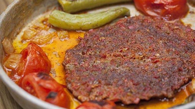 Ramazan Sofralarının Vazgeçilmezi: Kolay ve Lezzetli Tepsi Yemekleri