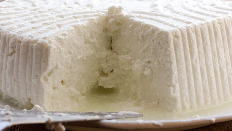 Ricotta ve Süzme Peynir Arasındaki Farklar