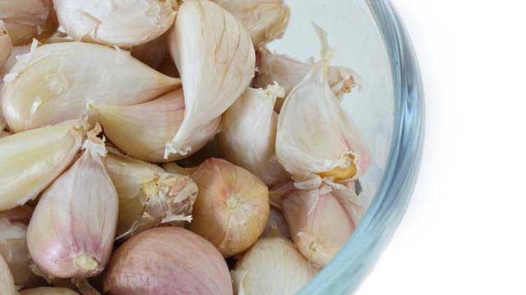 Sarımsak ve Yastık Altındaki Faydaları