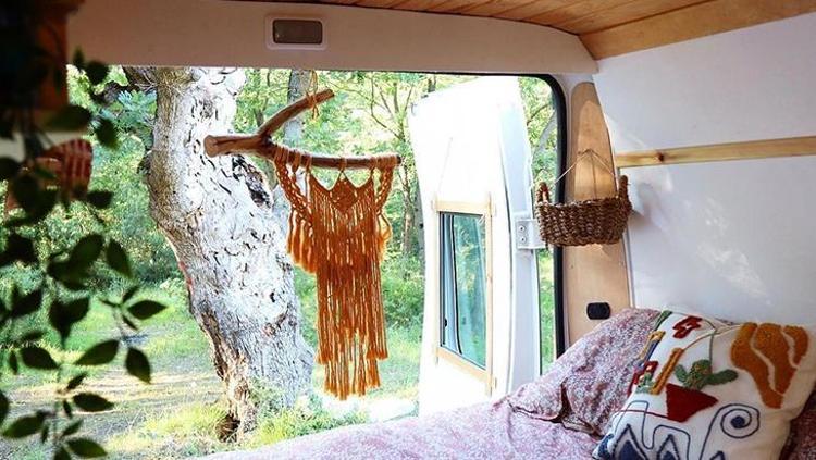Seyyarhane: Karavan Hayatı ve Tiyatrocu Çiftin Deneyimleri