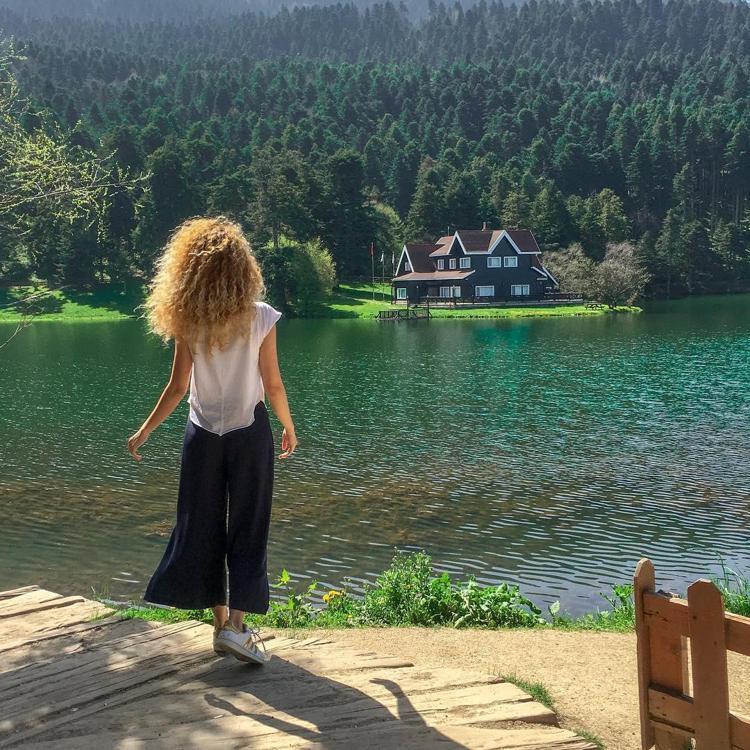 Tam Zamanlı Gezgin Olmanın Hikayesi: Özlem Keşifte