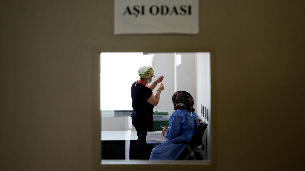 Türkiye'de Üçüncü Doz Aşılama Süreci Başladı