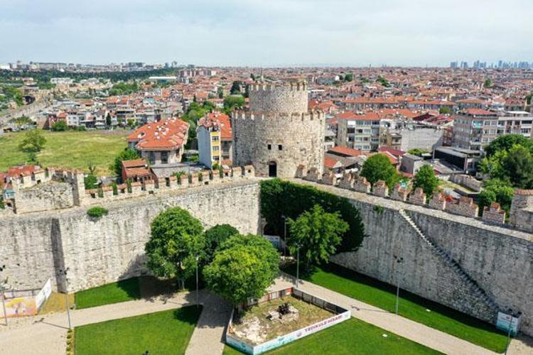Yedikule Hisarı'nda Tarihi Restorasyon Çalışmaları