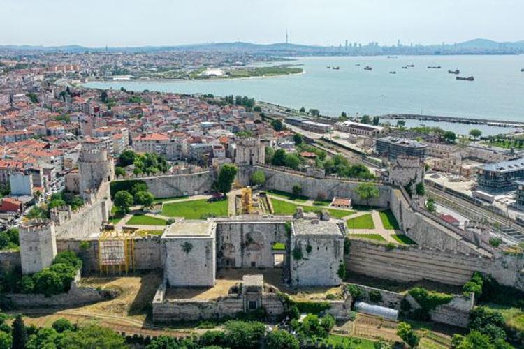 Yedikule Hisarı'nda Tarihi Restorasyon Çalışmaları