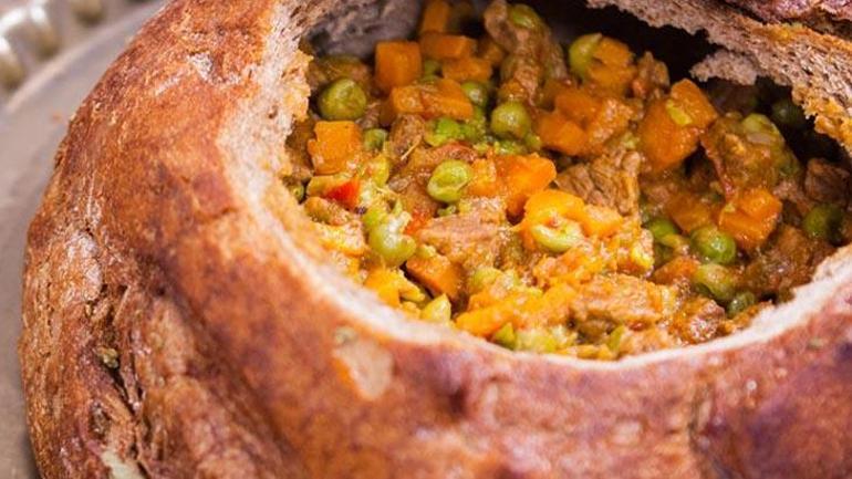 Yılbaşı Sofrası İçin 5 Lezzetli Ana Yemek Tarifi