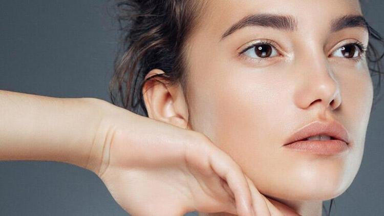Yüz Estetiği ve Yüz Mimarlığı: Doğal Güzellik İçin Çözümler