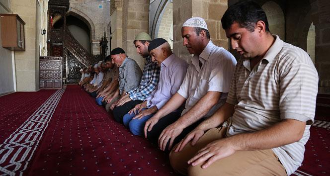 10 Ocak 2025 Cuma Namazı Saatleri ve Kılınışı