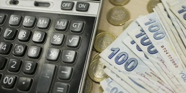 2025-yilinda-uygulanacak-gelir-vergisi-ve-harc-meblaglari-asik-r-oldu-pasaport-ehliyet-telefon-khSrOuFz.jpg