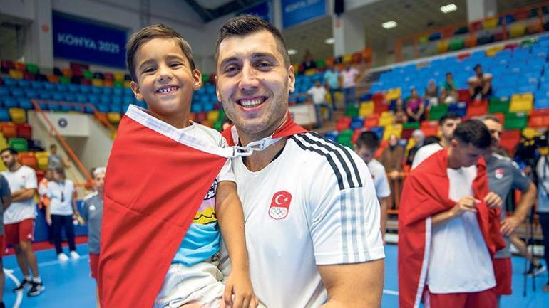 KKTC'den Gelen Voleybol Takımı Kafilesi Kurtarılamadı