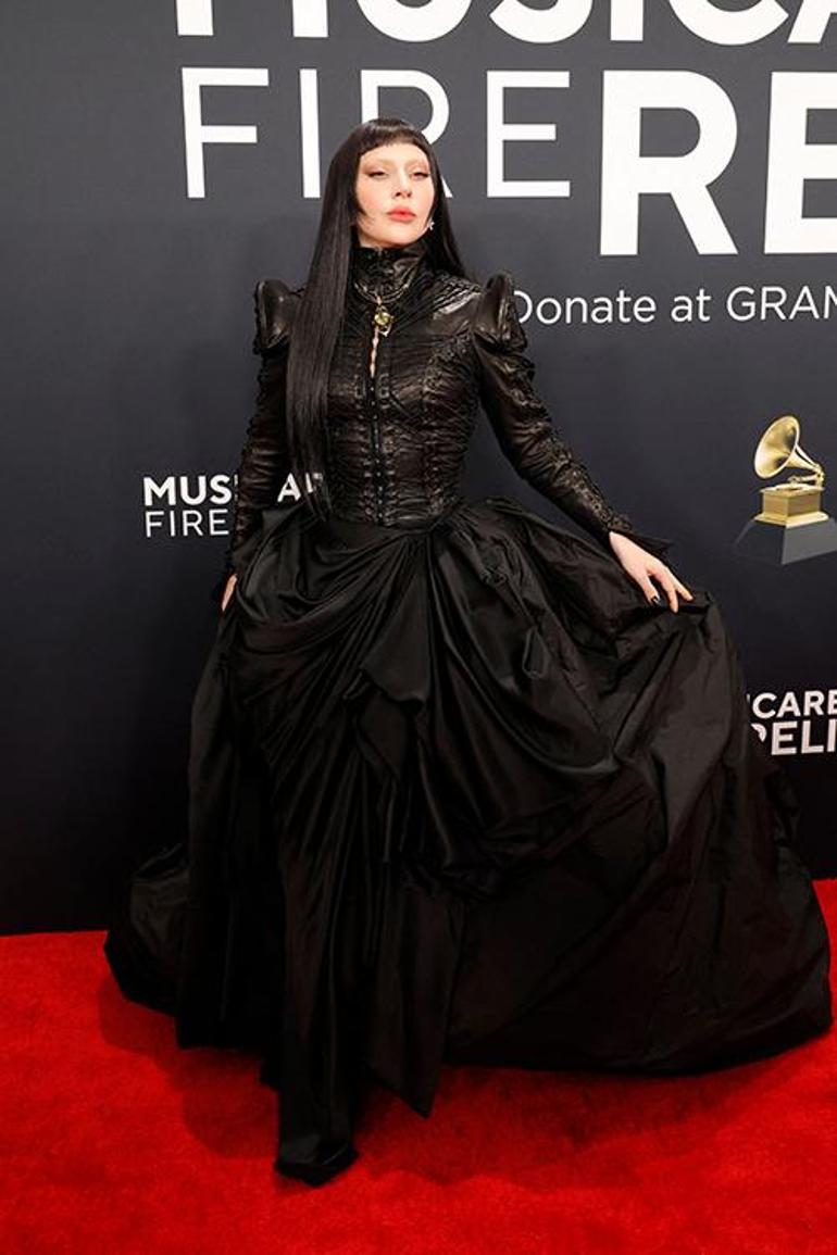 67. Grammy Ödülleri Töreninde Kırmızı Halıda Göz Kamaştıran Anlar