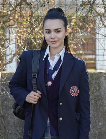 ALEYNA BOZOK KİMDİR?