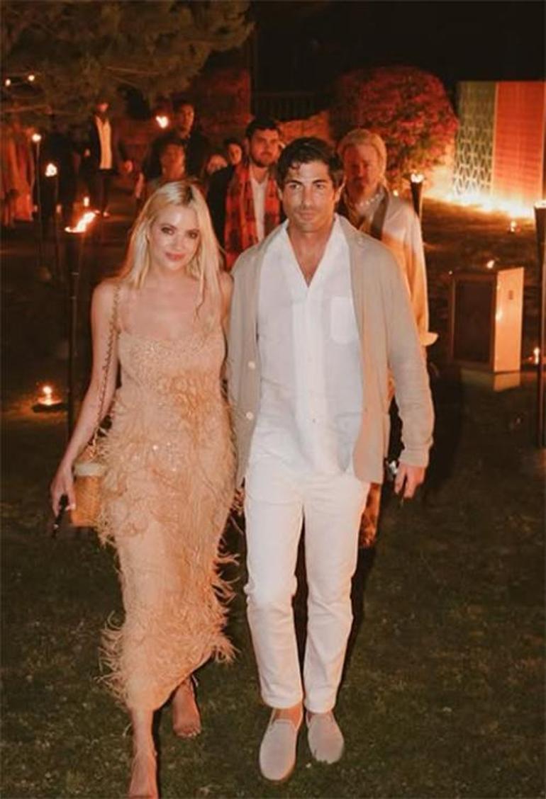 Ashley Benson'ın Anne Olma Hikayesi ve Kızı Aspen ile İlk Paylaşımı