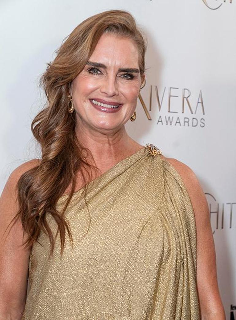Brooke Shields: Geçmişe Dönüş ve Kızlarına Verdiği Öğütler